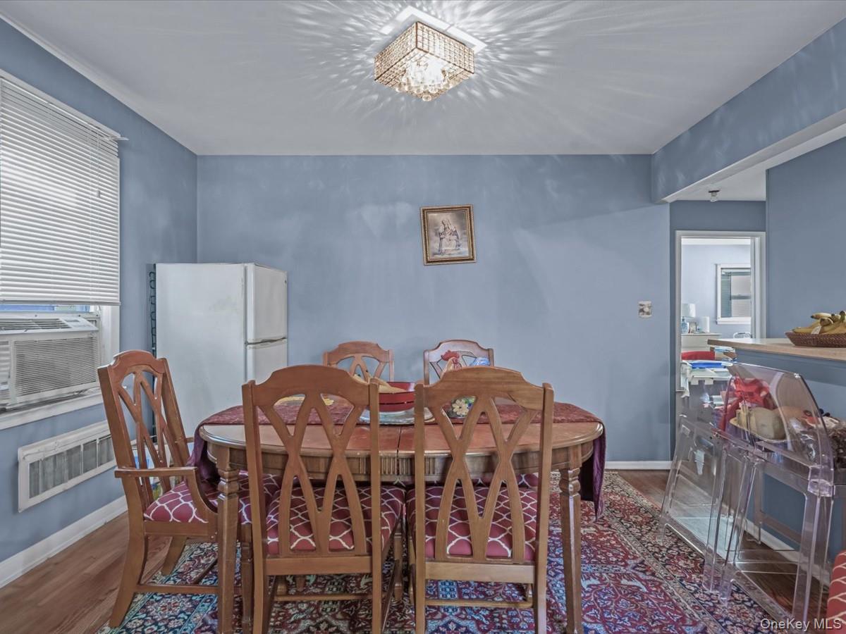 206 Hunnewell Avenue