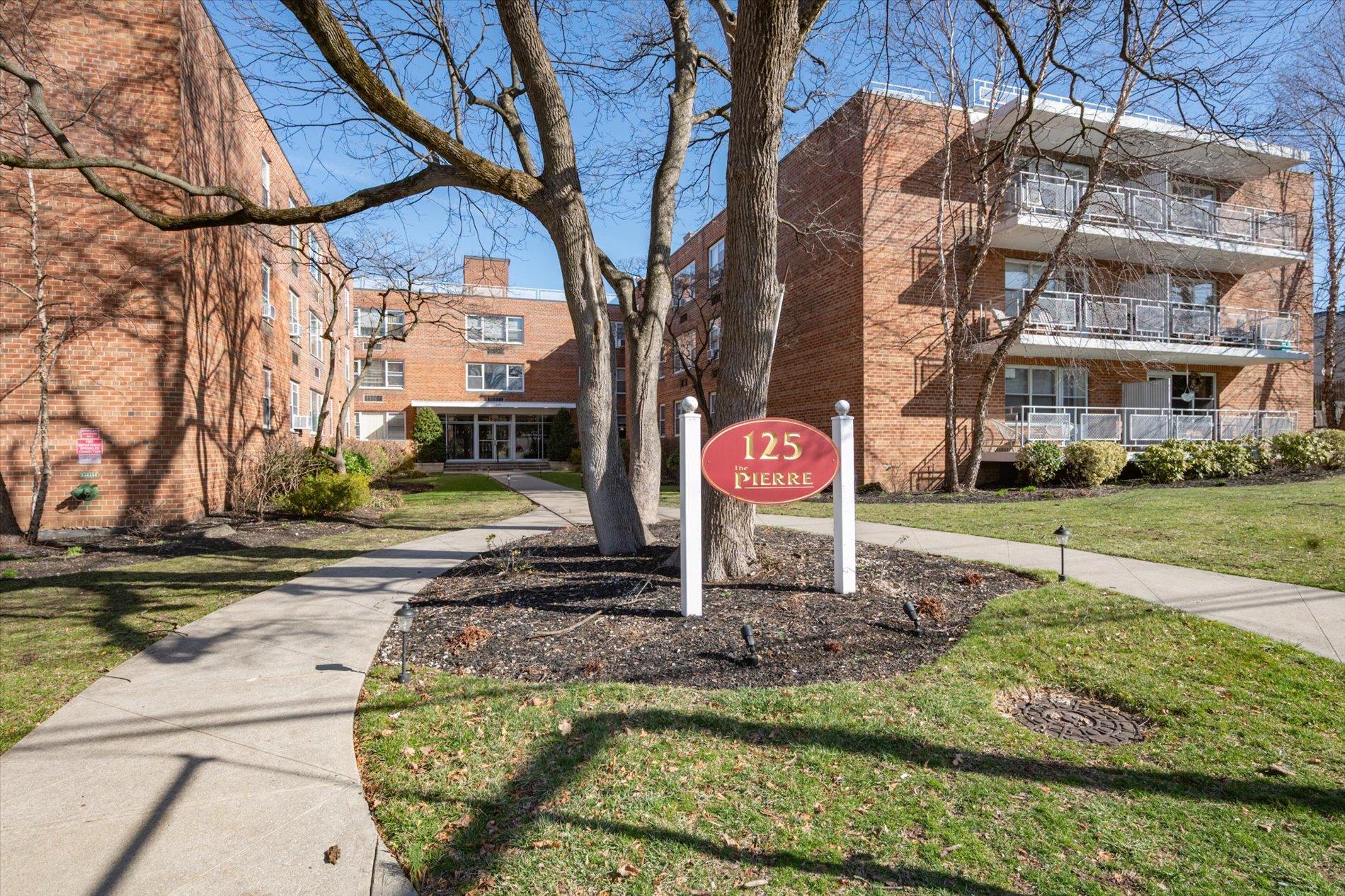 125 Main Street #2D, Port Washington, New York image 2