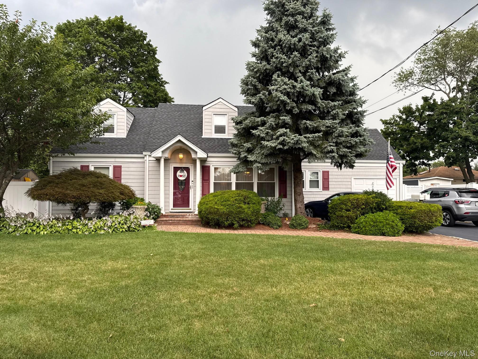 87 Oak Street