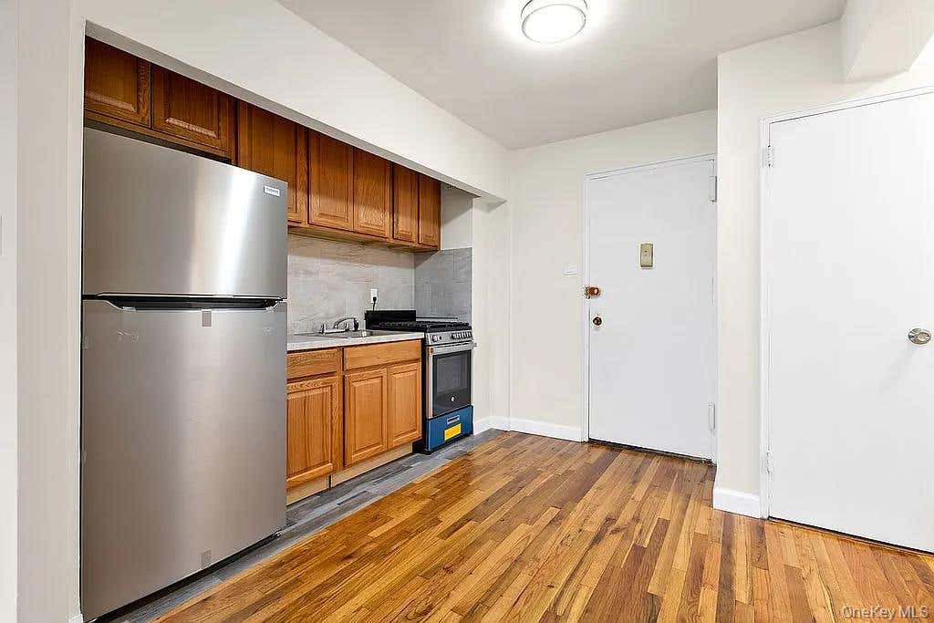 Photo of 2155 82nd Street #5G, Brooklyn, NY 11214 (MLS # 1042880)