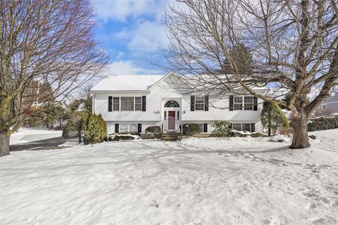 66 Fairway Drive Pawling NY 12564