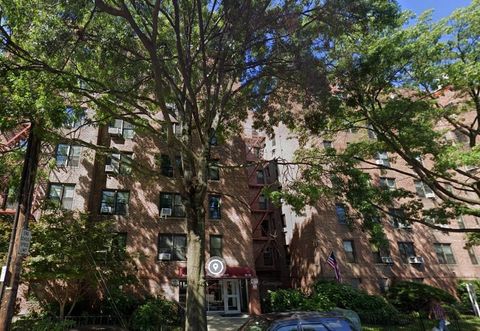 33-04 Junction Boulevard 6V Jackson Heights NY 11372