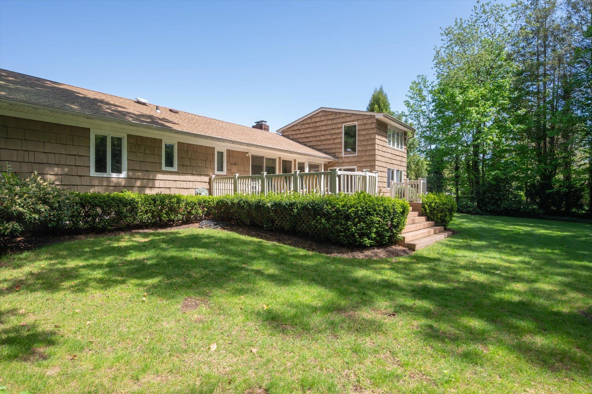 12 Homestead Path, Huntington, New York image 21