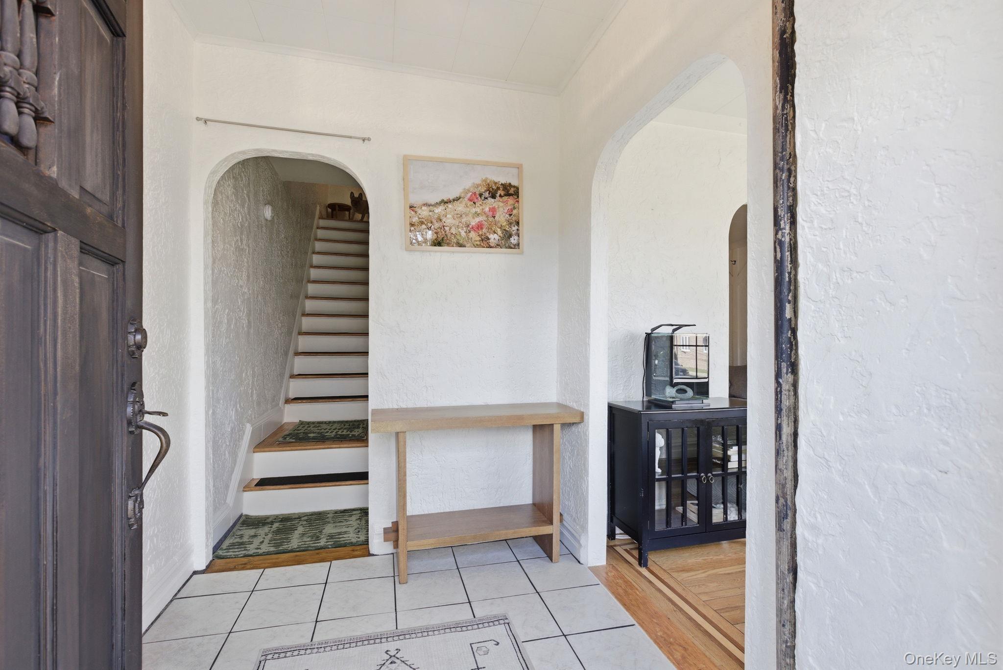 1835 Narragansett Avenue