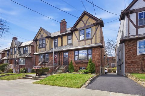 Homes For Sale - 1835 Narragansett Avenue<br/> Bronx, NY 10461