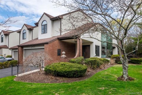 Condo For Sale - 7 Brookridge Road<br/> New Rochelle, NY 10804