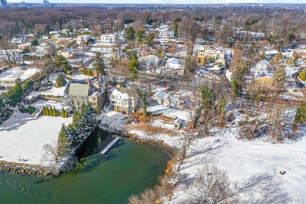 Photo of 50 Shore Road, Pelham, NY 10803 (MLS # 943729)