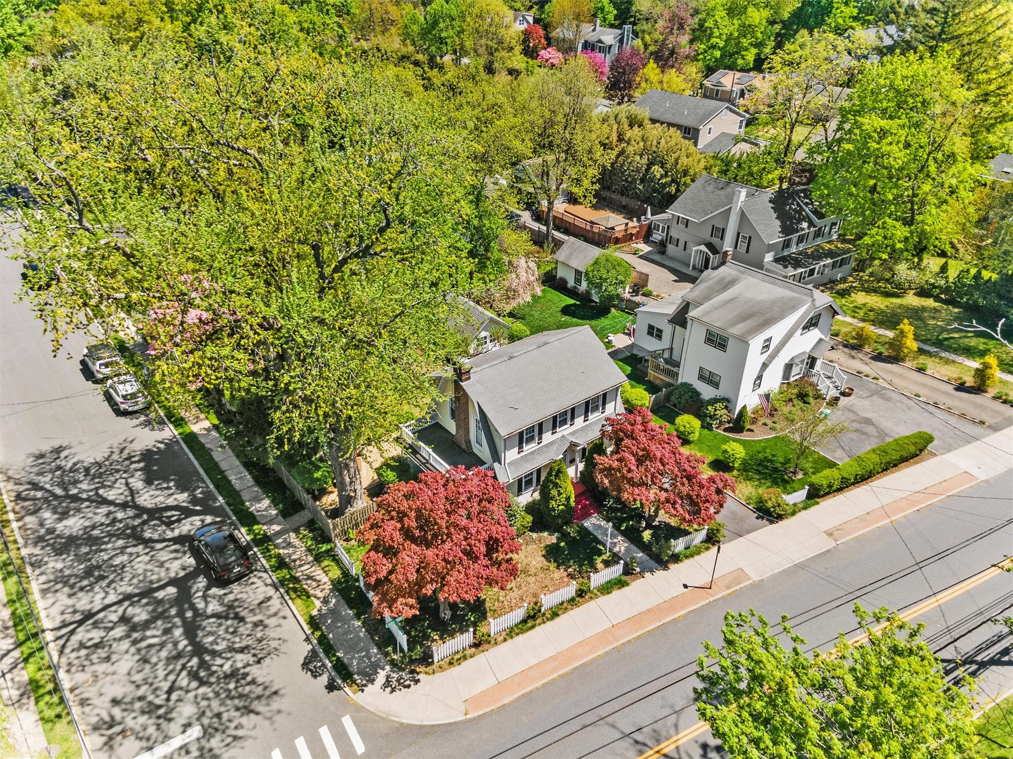 561 Ashford Avenue, Ardsley, New York image 19