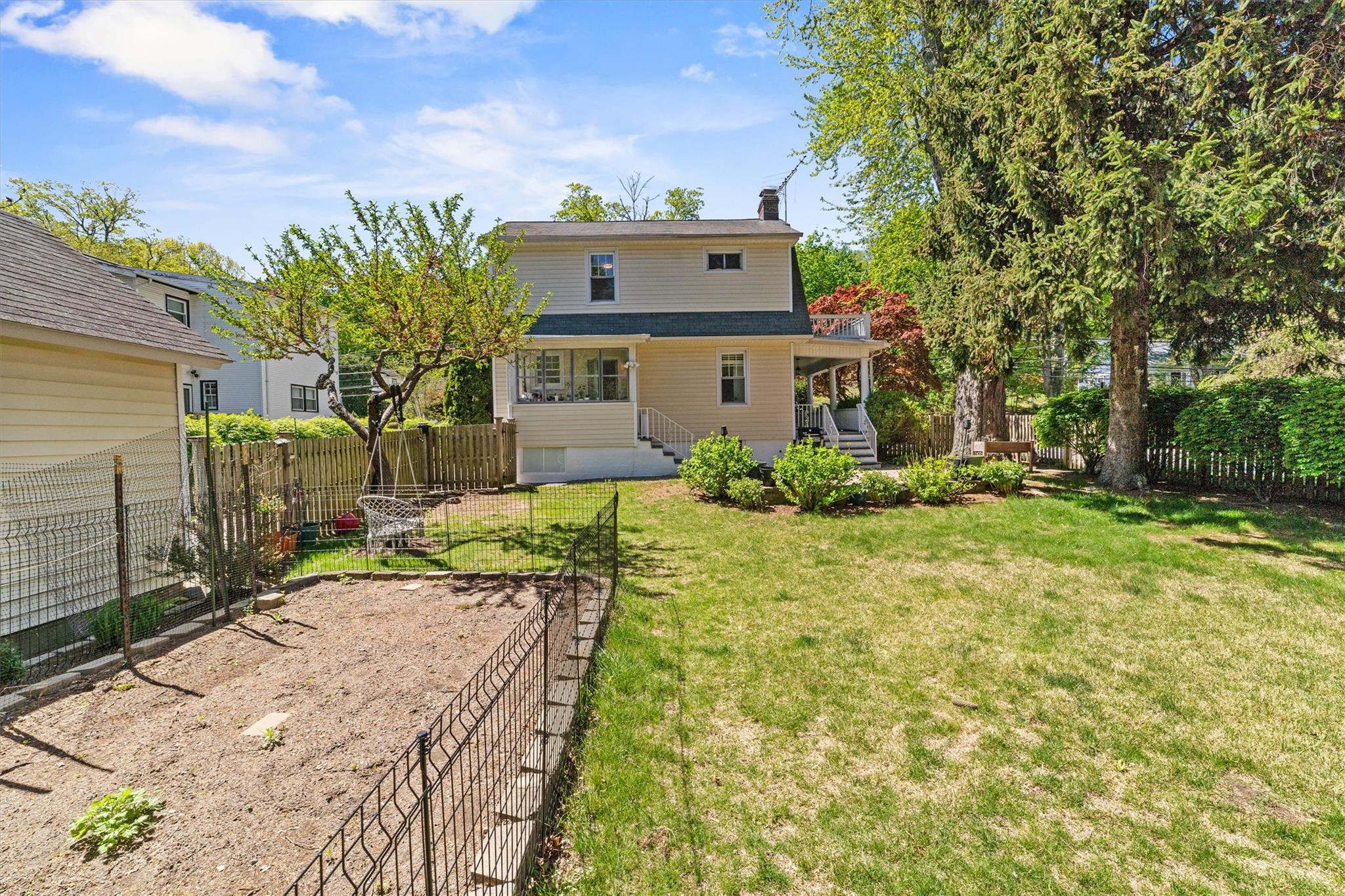 561 Ashford Avenue, Ardsley, New York image 18