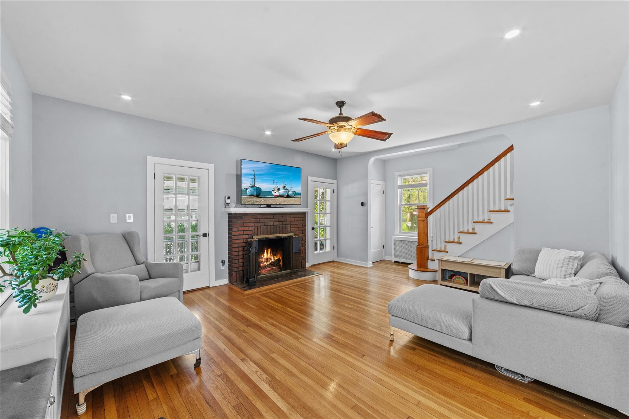 561 Ashford Avenue, Ardsley, New York image 2