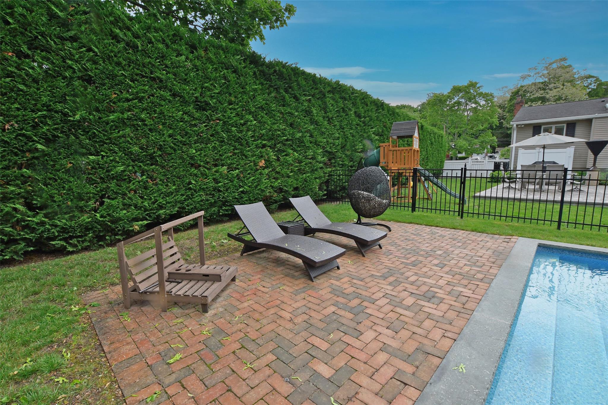 213 Glenwood Lane, Port Jefferson, New York image 40