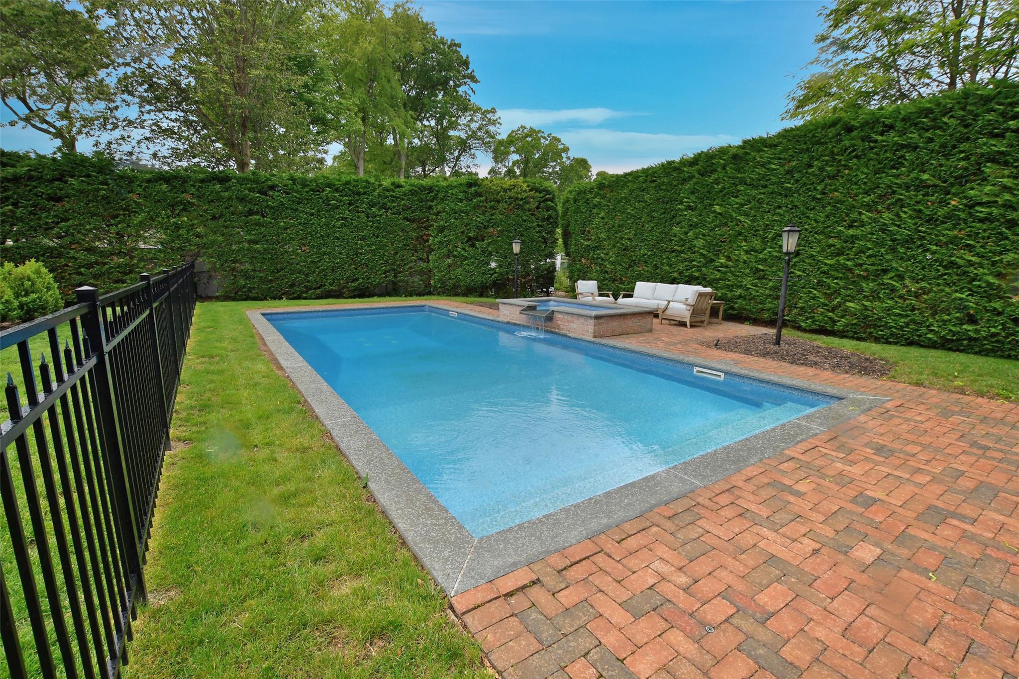 213 Glenwood Lane, Port Jefferson, New York image 37