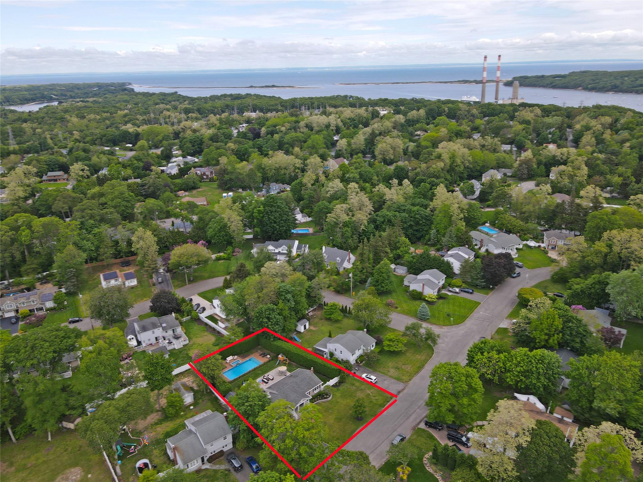 213 Glenwood Lane, Port Jefferson, New York image 46