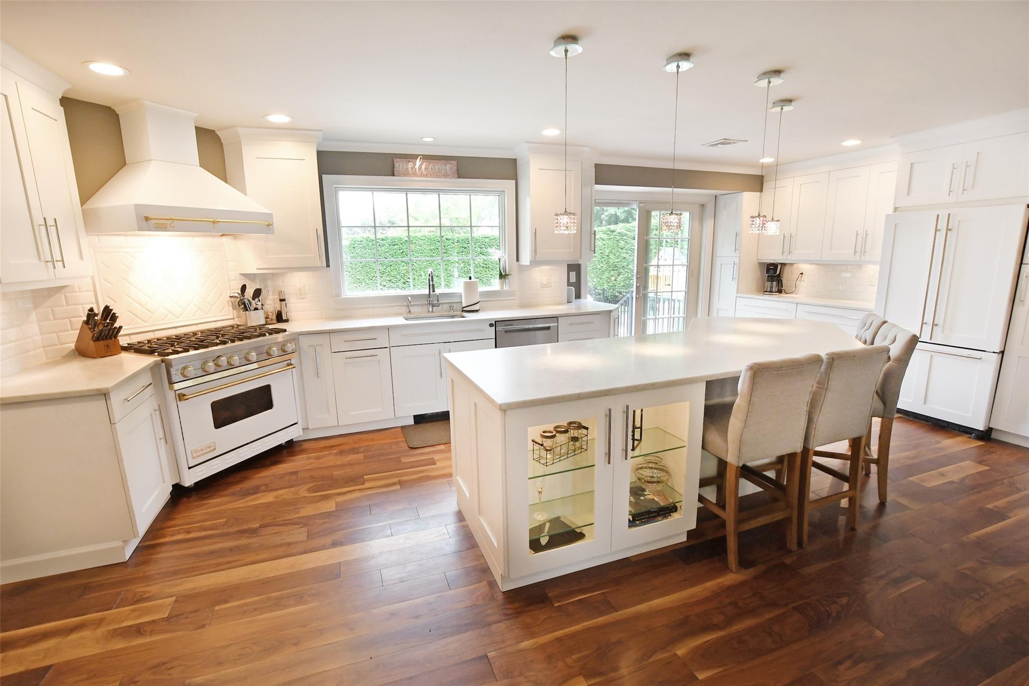 213 Glenwood Lane, Port Jefferson, New York image 6