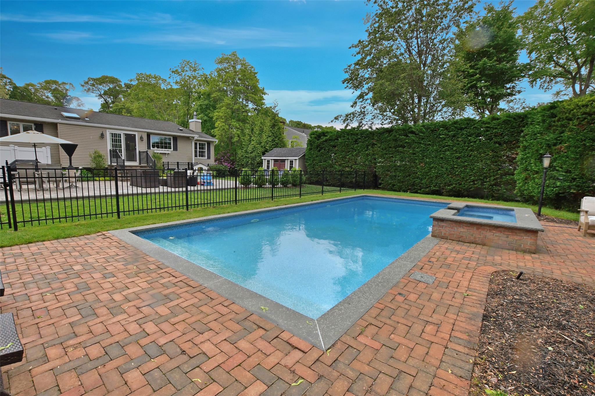 213 Glenwood Lane, Port Jefferson, New York image 38
