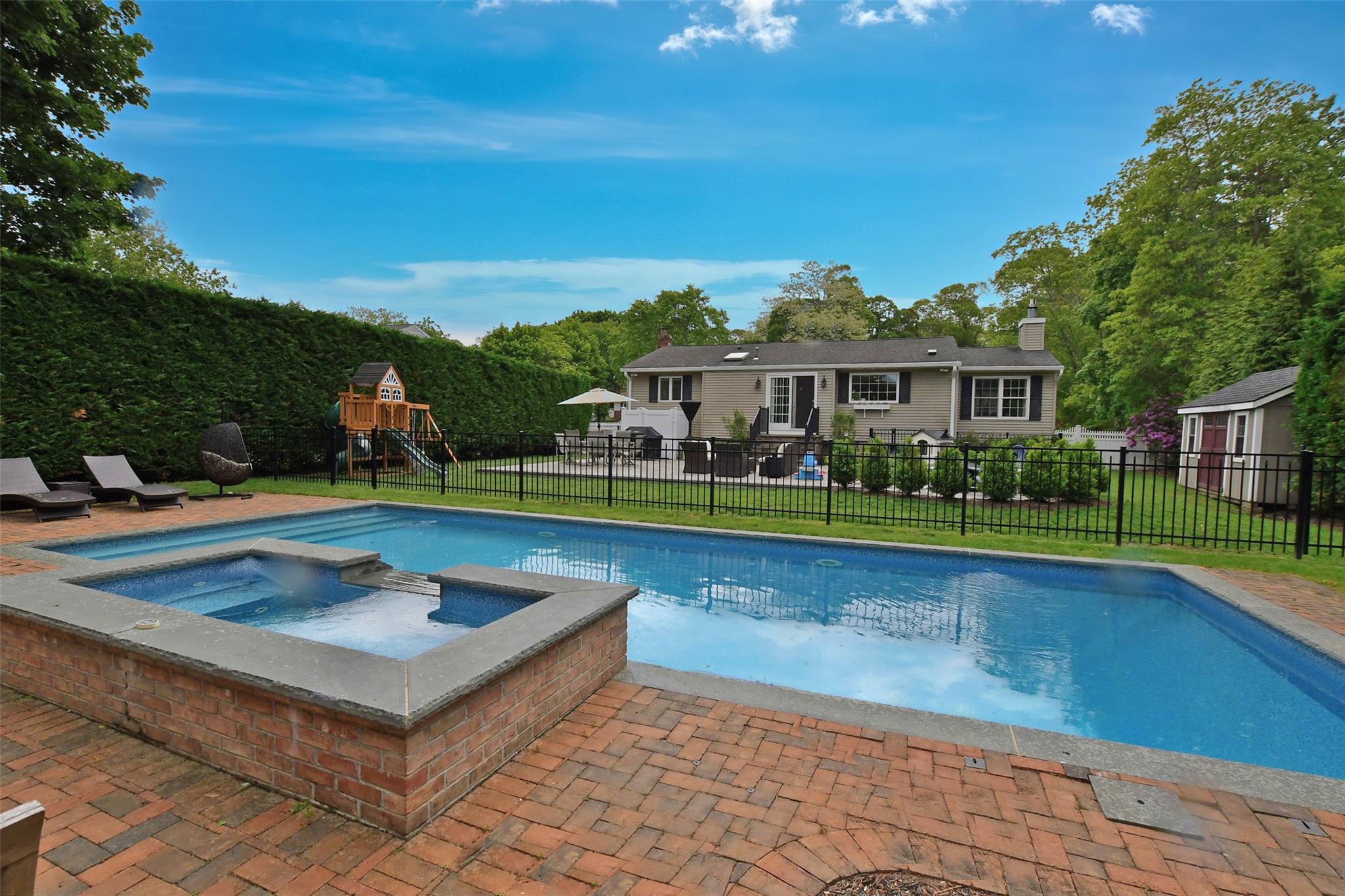 213 Glenwood Lane, Port Jefferson, New York image 39