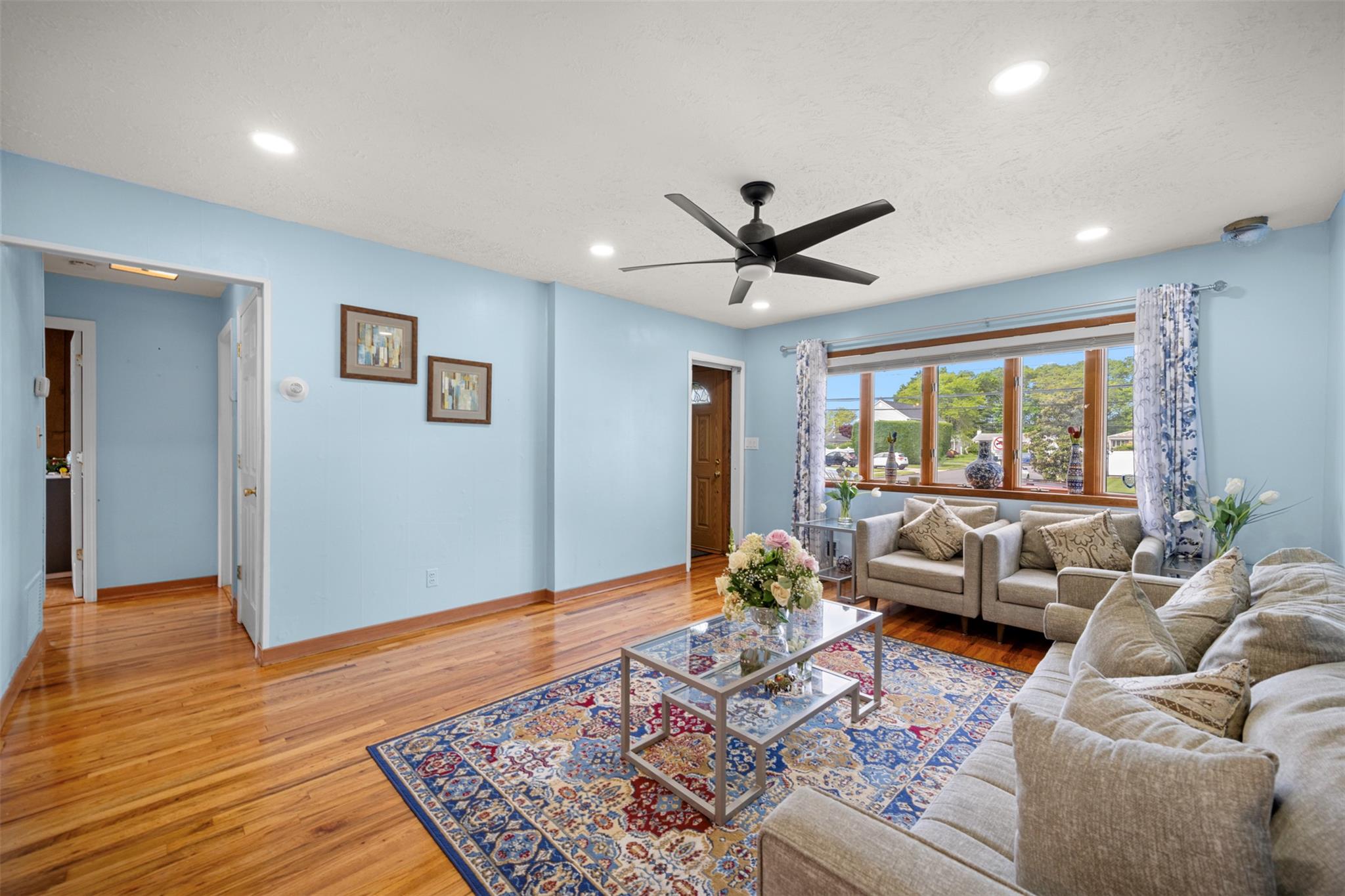 21 Westgate Road, Massapequa Park, New York image 3