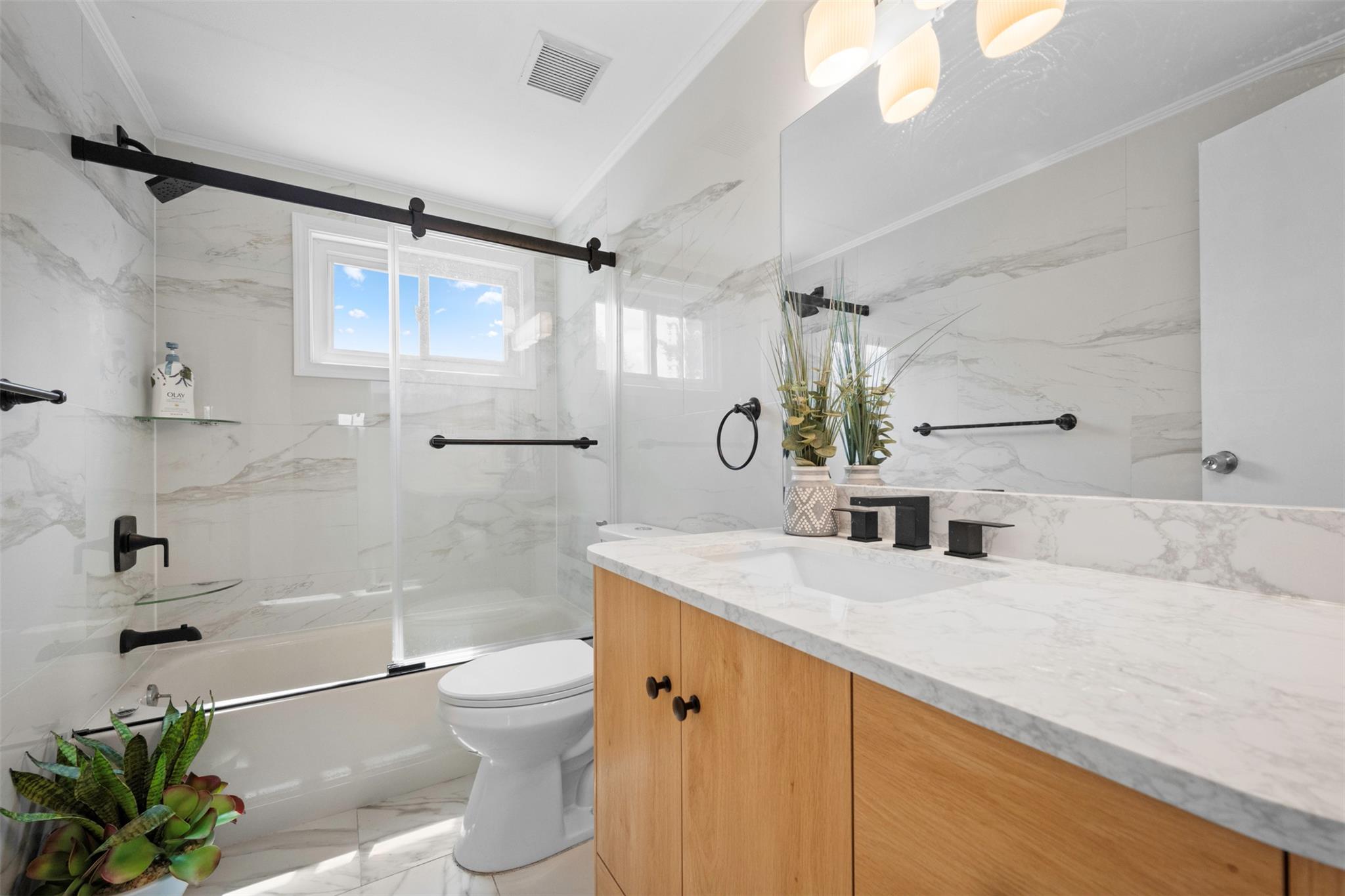 21 Westgate Road, Massapequa Park, New York image 39