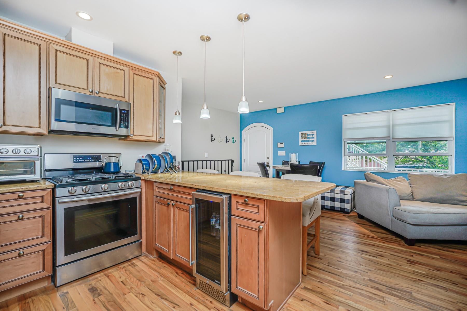 175 Beach 100th Street #8A, Rockaway Beach, New York image 13