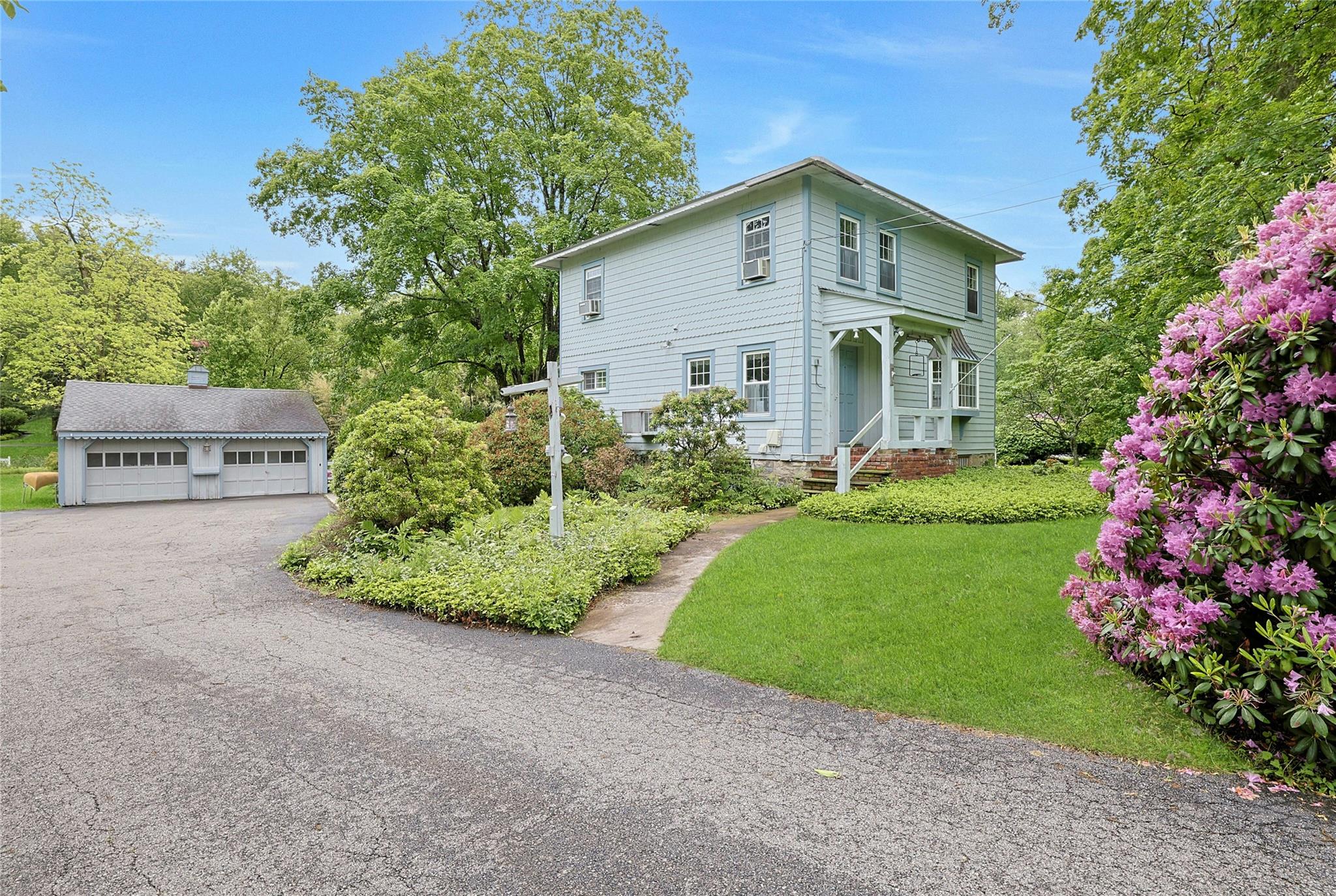 375 Quaker Road, Chappaqua, New York image 1