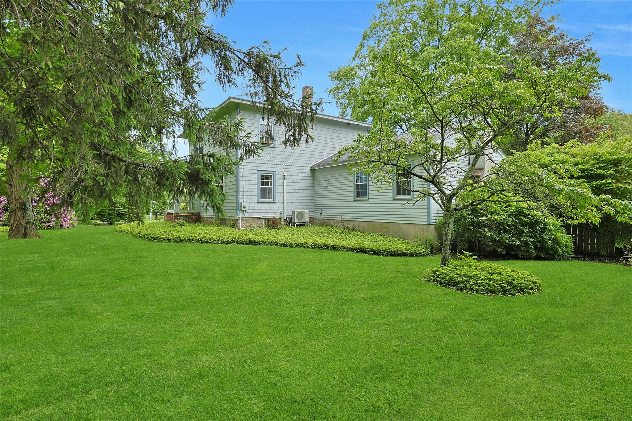 375 Quaker Road, Chappaqua, New York image 2
