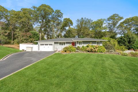 Photo of 63 Ridge Drive, Plainview, NY 11803 (MLS # 923965)