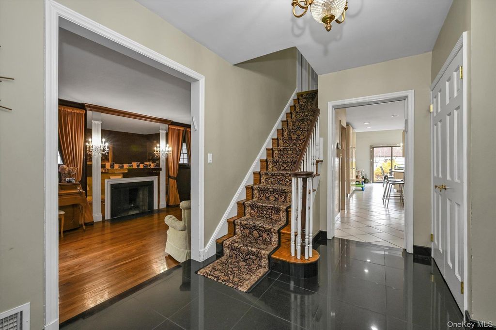 Photo of 135-34 78th Drive, Kew Garden Hills, NY 11367 (MLS # 935377)