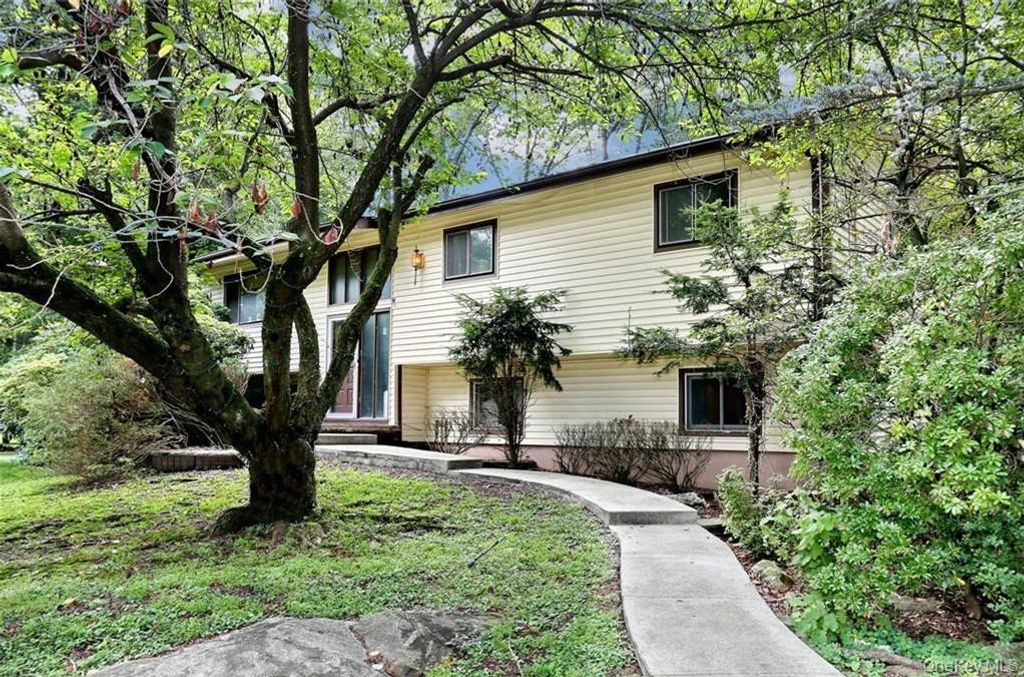 Photo of 115 Smith Hill Road, Suffern, NY 10901 (MLS # 943218)