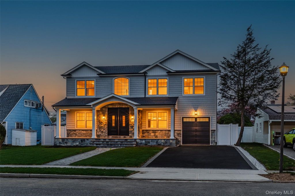 Photo of 12 Patience Lane, Westbury, NY 11590 (MLS # 987750)