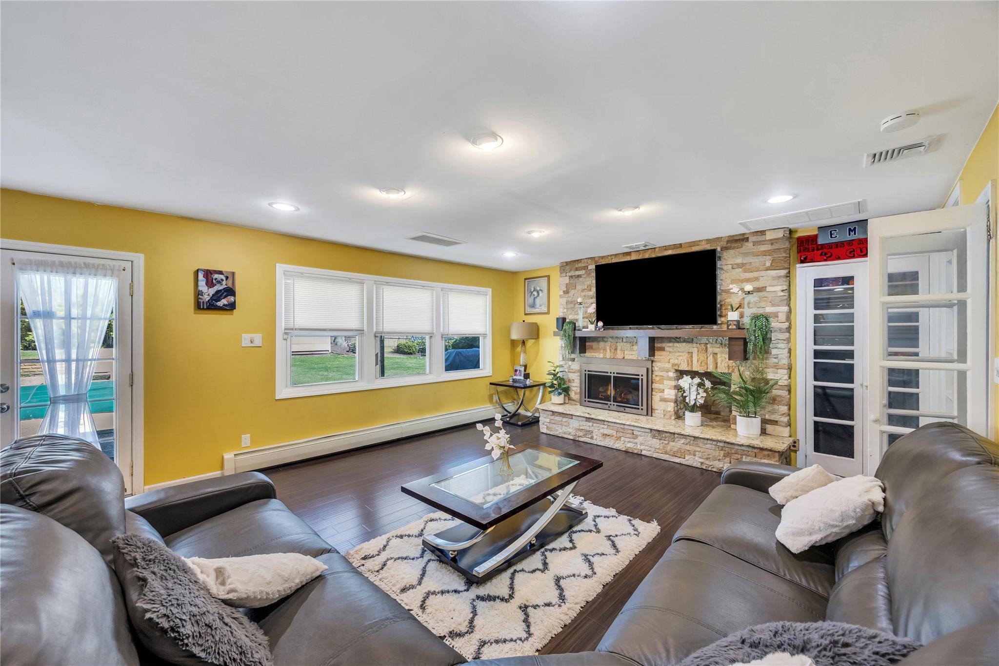 15 Welbourn Lane, Coram, New York image 22