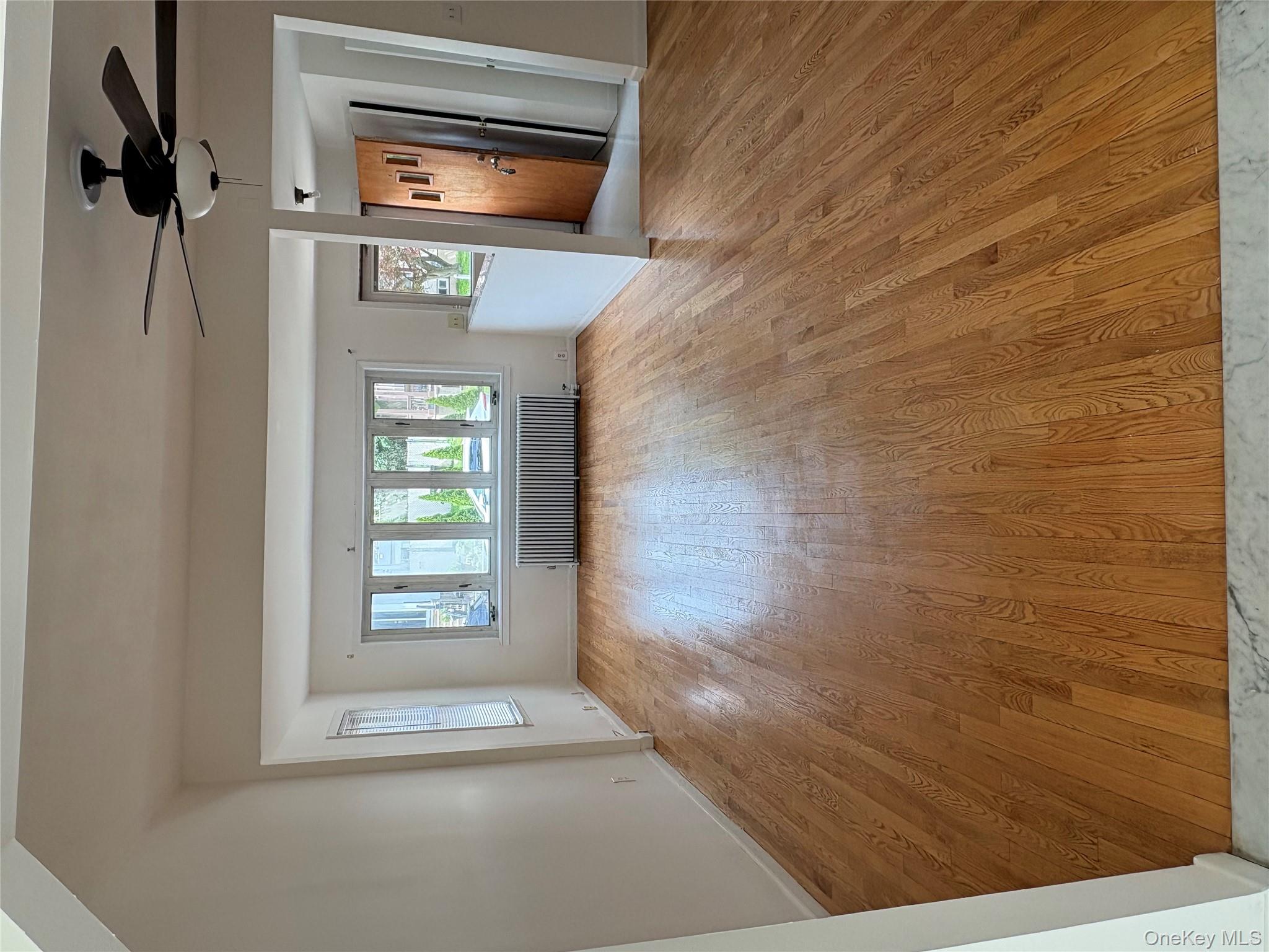 840 Hollywood Avenue