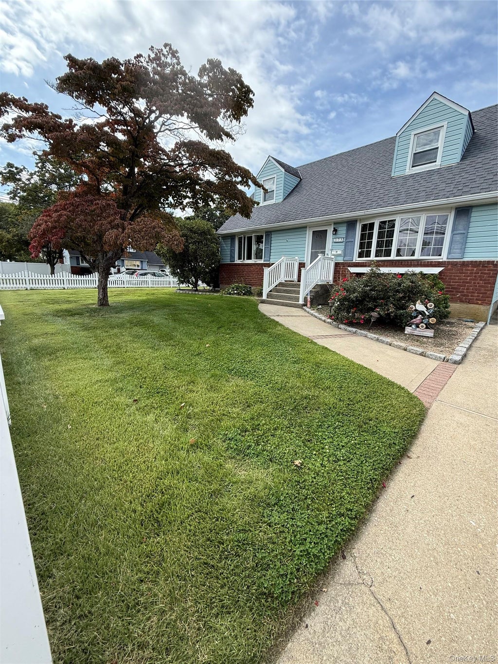Photo of 375 Catskill Avenue, Copiague, NY 11726 (MLS # 1053519)