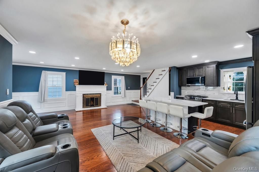 Photo of 207 N Grove Street, Valley Stream, NY 11580 (MLS # 980513)