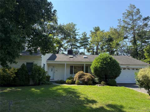 Homes For Rent - 60 Oaktree Lane<br/> Manhasset, NY 11030