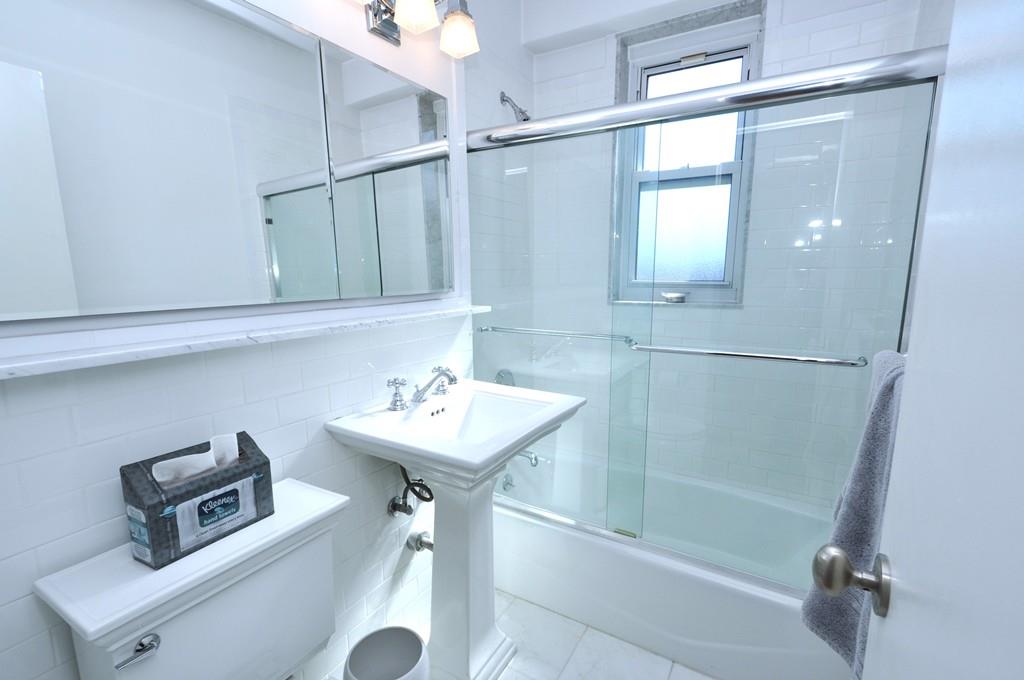 Eastchester, New York 10583, United States, 1 Bedroom Bedrooms, ,1 BathroomBathrooms,Residential,Active,94645