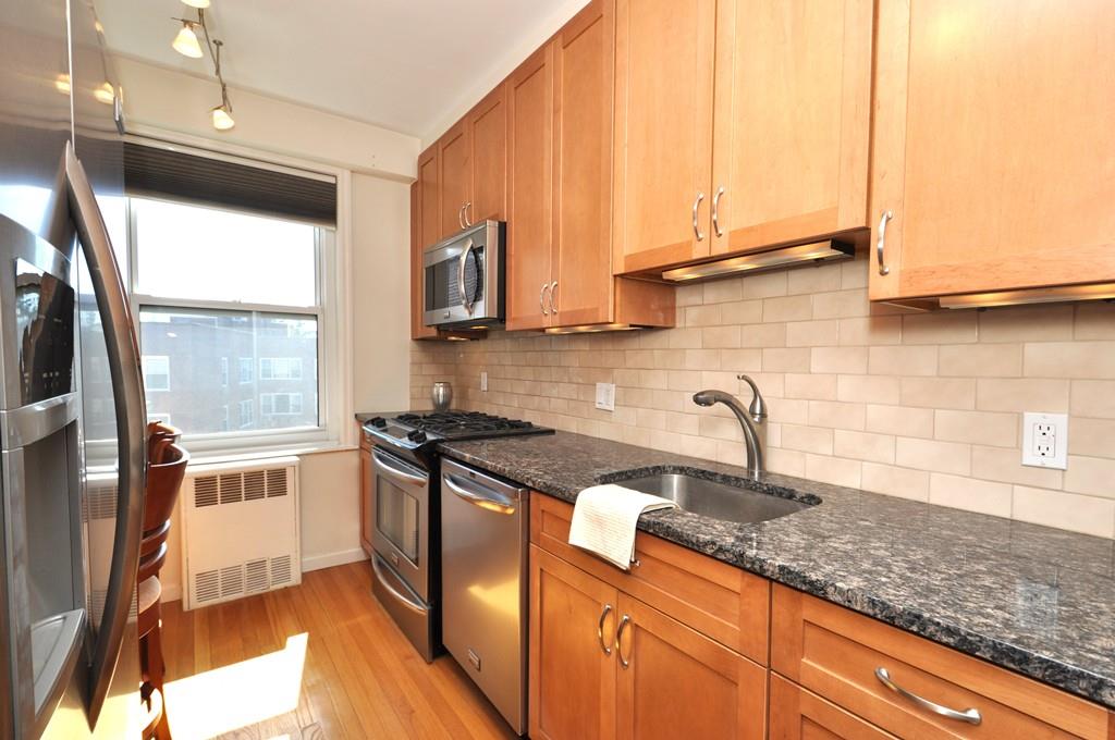 Eastchester, New York 10583, United States, 1 Bedroom Bedrooms, ,1 BathroomBathrooms,Residential,Active,94645