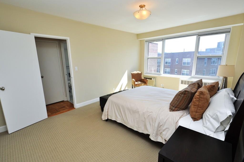 Eastchester, New York 10583, United States, 1 Bedroom Bedrooms, ,1 BathroomBathrooms,Residential,Active,94645