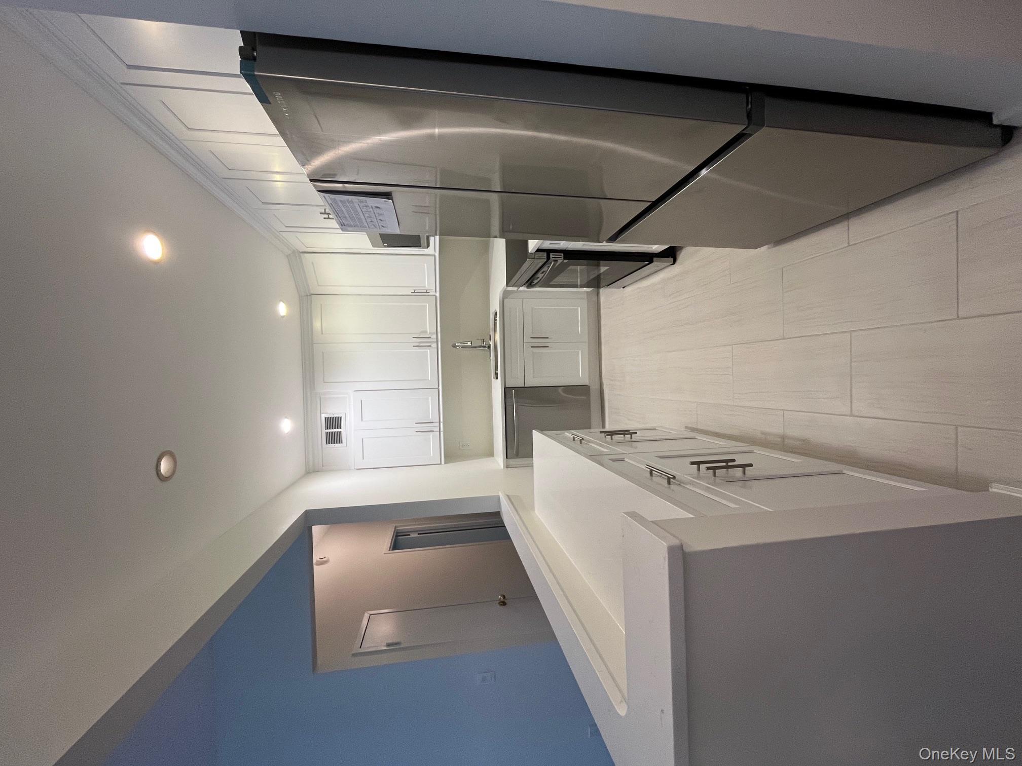 50 Columbus 206