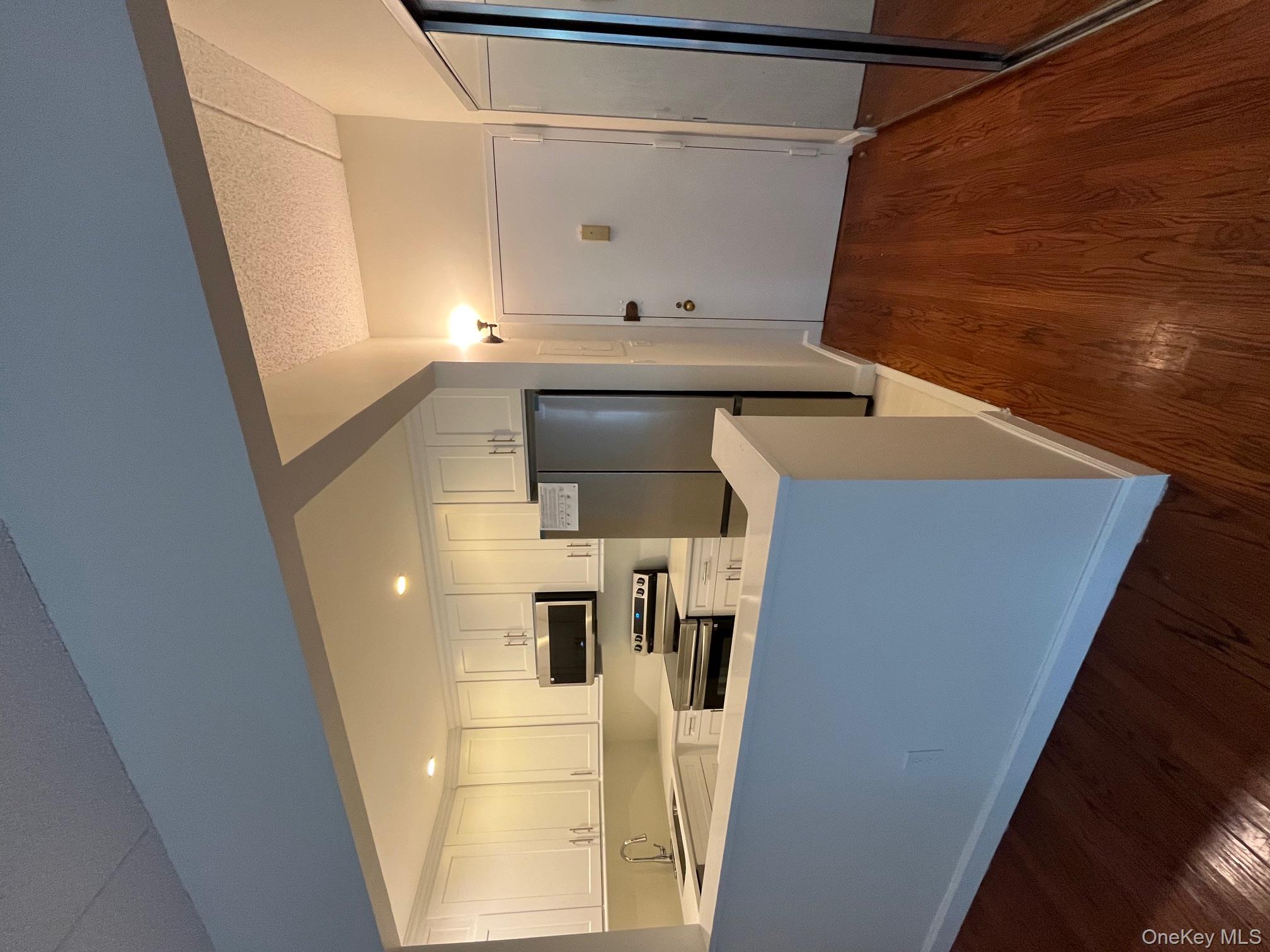 50 Columbus 206