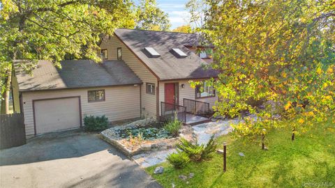 26 Hillside Terrace Wallkill NY 12589