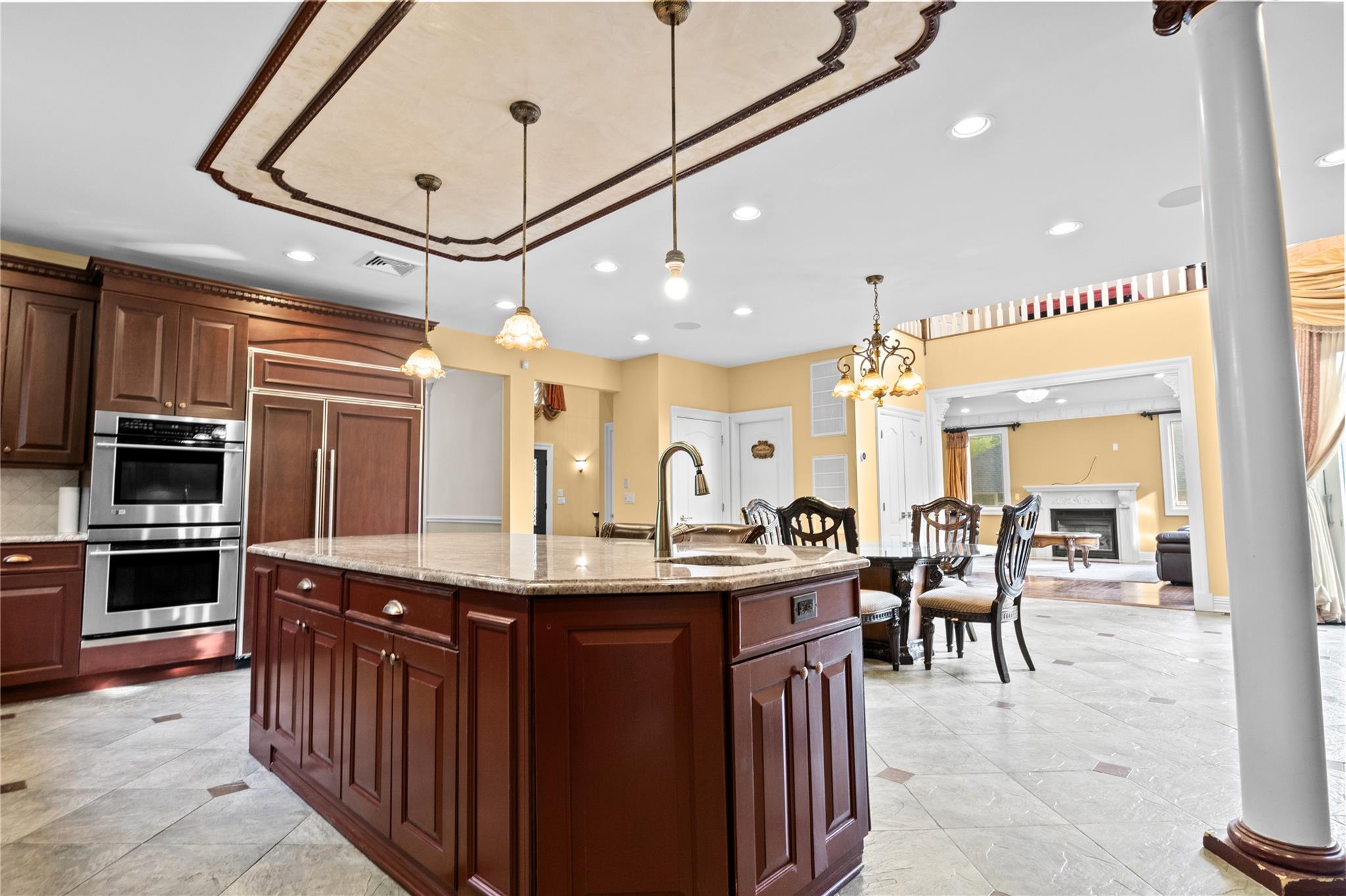 33 Snapdragon Lane, Roslyn Heights, New York image 10