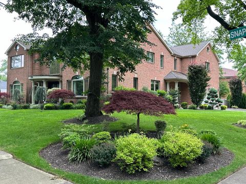 33 Snapdragon Lane Roslyn Heights NY 11577
