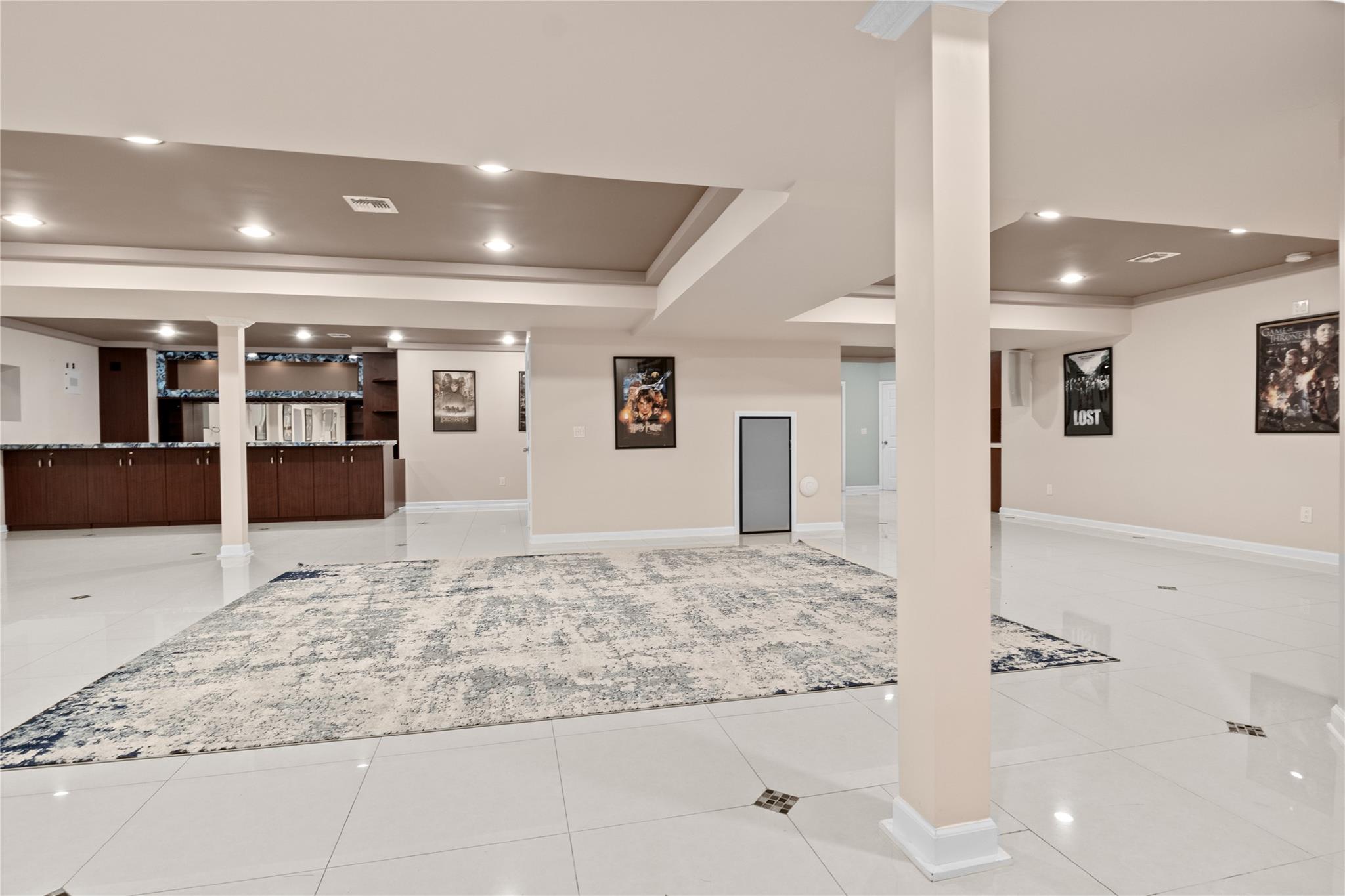 33 Snapdragon Lane, Roslyn Heights, New York image 29