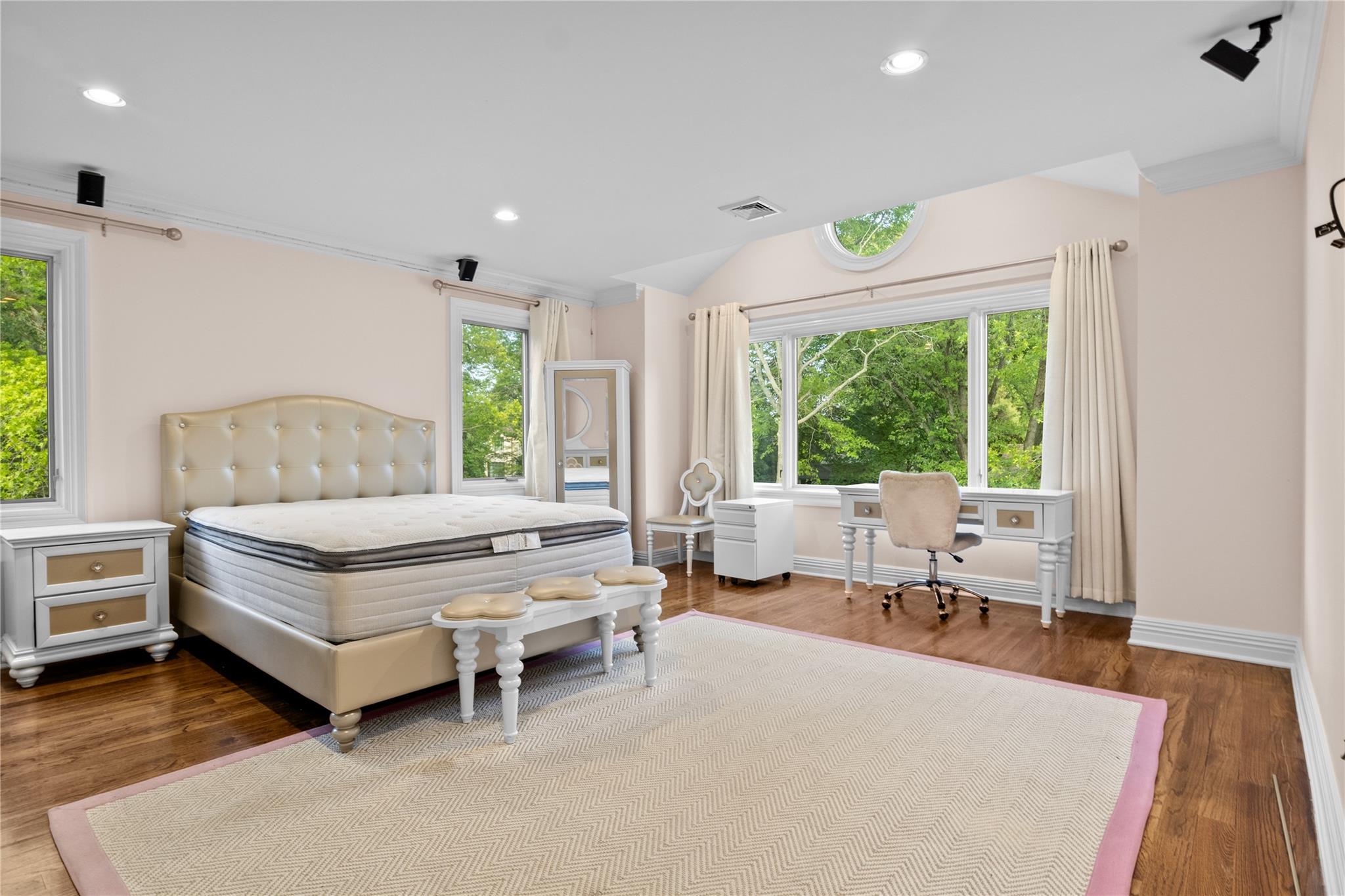 33 Snapdragon Lane, Roslyn Heights, New York image 15