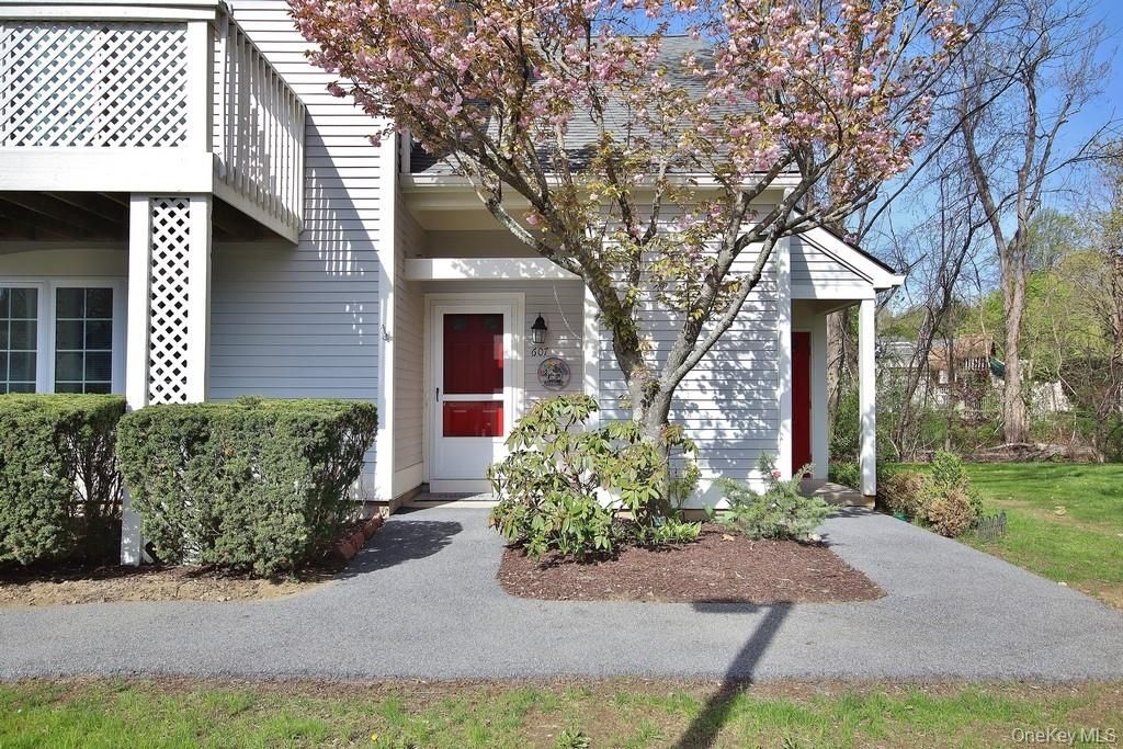 Photo of 607 Chestnut Drive, Carmel, NY 10512 (MLS # 992764)