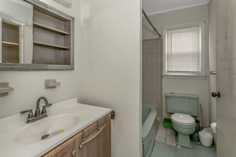 16 Eleanor Road, Plainview, New York image 15