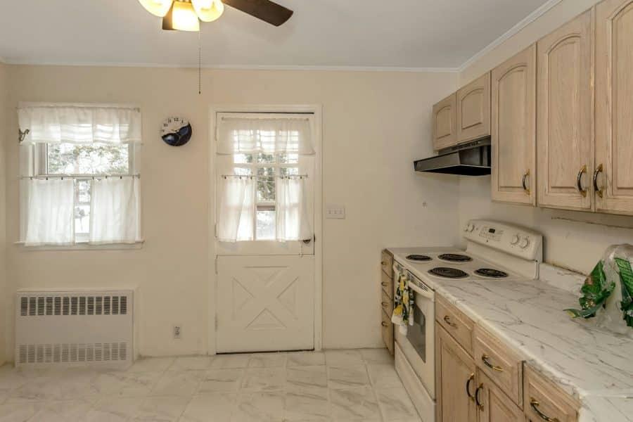 16 Eleanor Road, Plainview, New York image 10