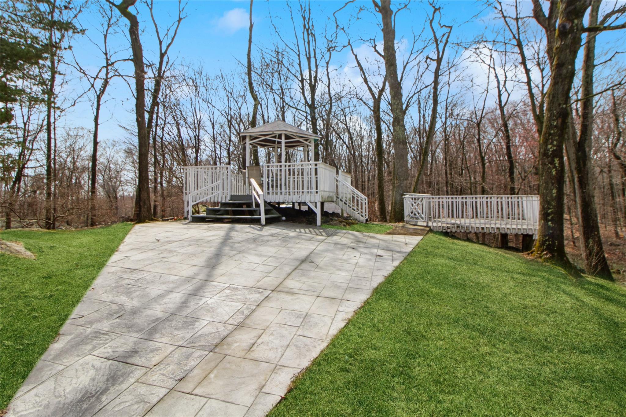 107 Park Lane, West Harrison, New York image 20