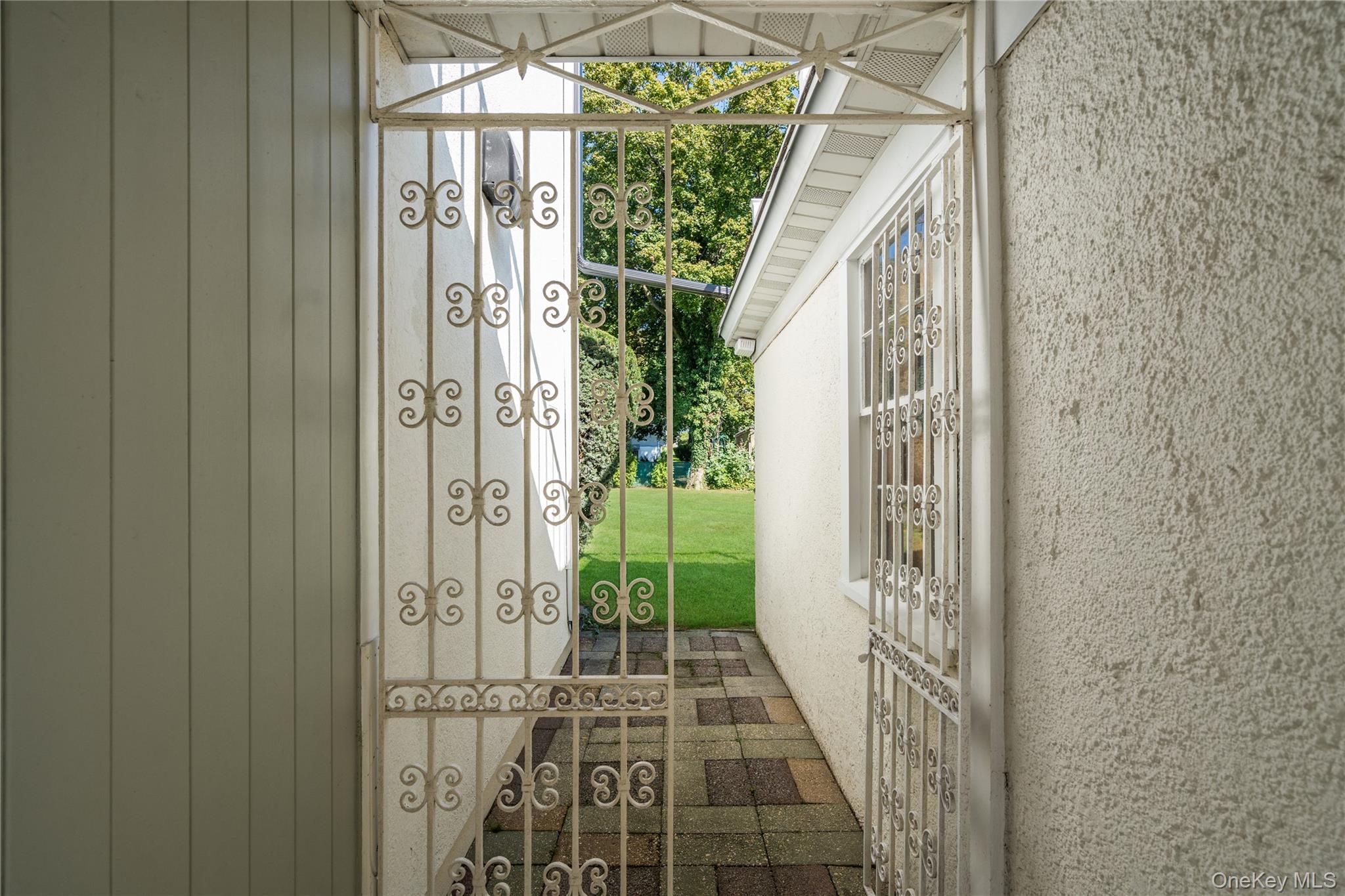 99 Warner Avenue