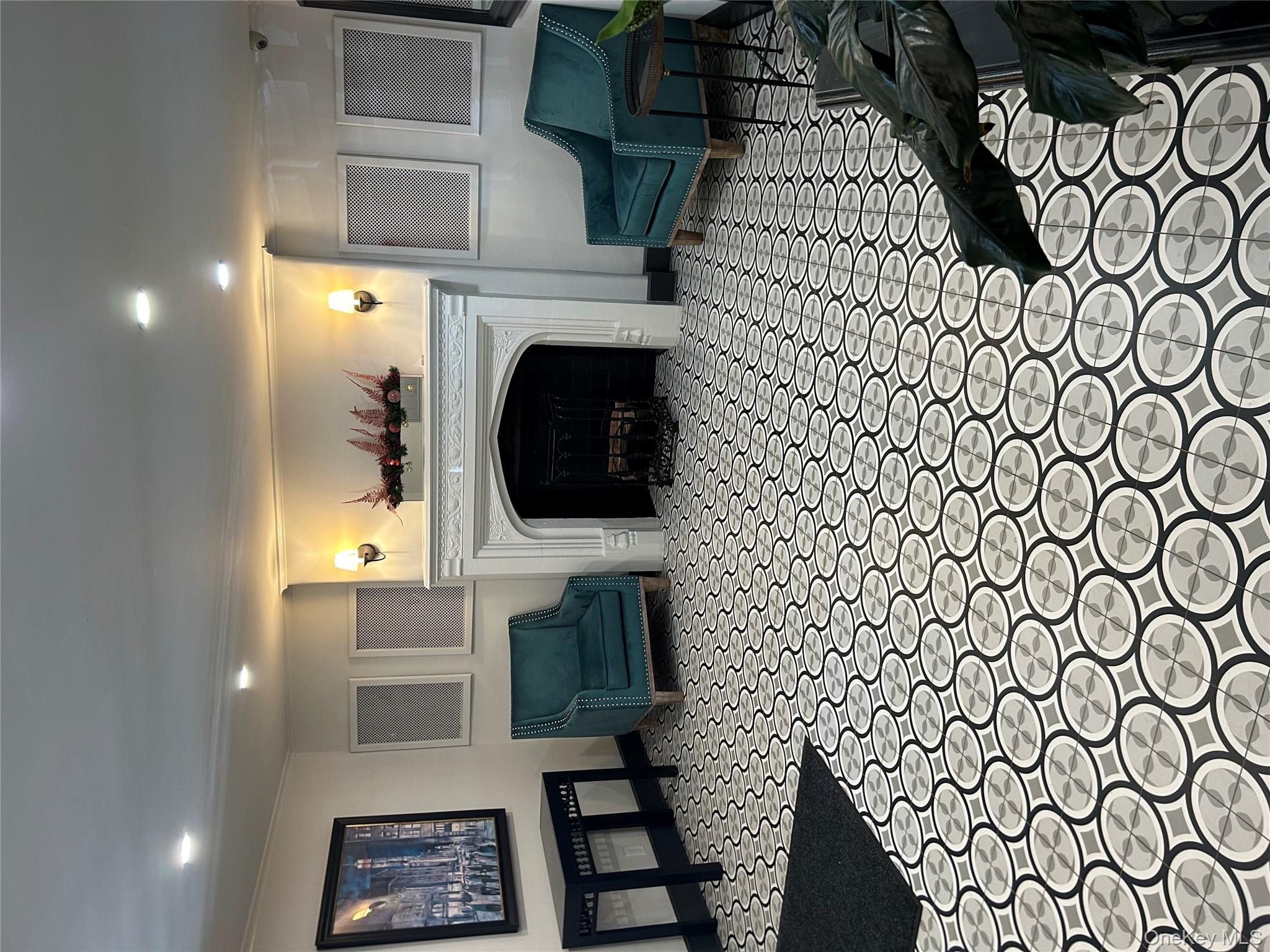 56 Pondfield Road W 4A